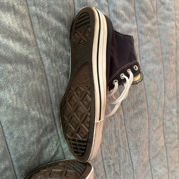 Converse All Star High Top, Women’s 10/Mens 8. Navy. - Picture 4 of 5